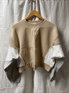 feat Cropped Sweatshirt - Beige & White